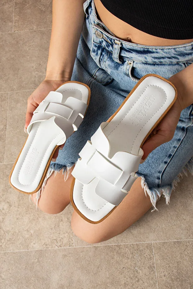 Summer Slippers - Women's Summer Slippers with H Pattern Strap - Daily Slippers