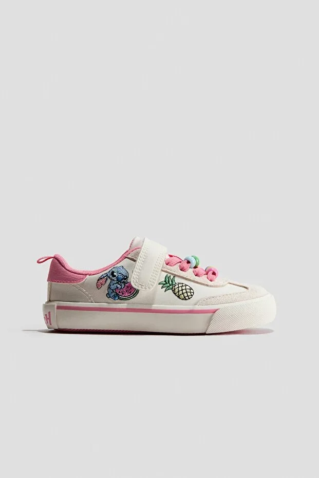 Appliqued Barefoot Sports Shoes
