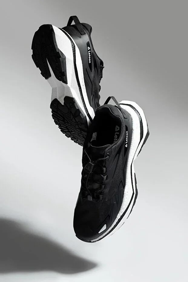 Lightweight Sole, Breathable, Comfortable Casual Sneaker