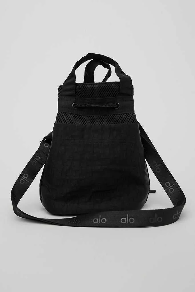 Alo Yoga Utility Cross Body Bucket Duffle Bag Black | TGPFO-0698