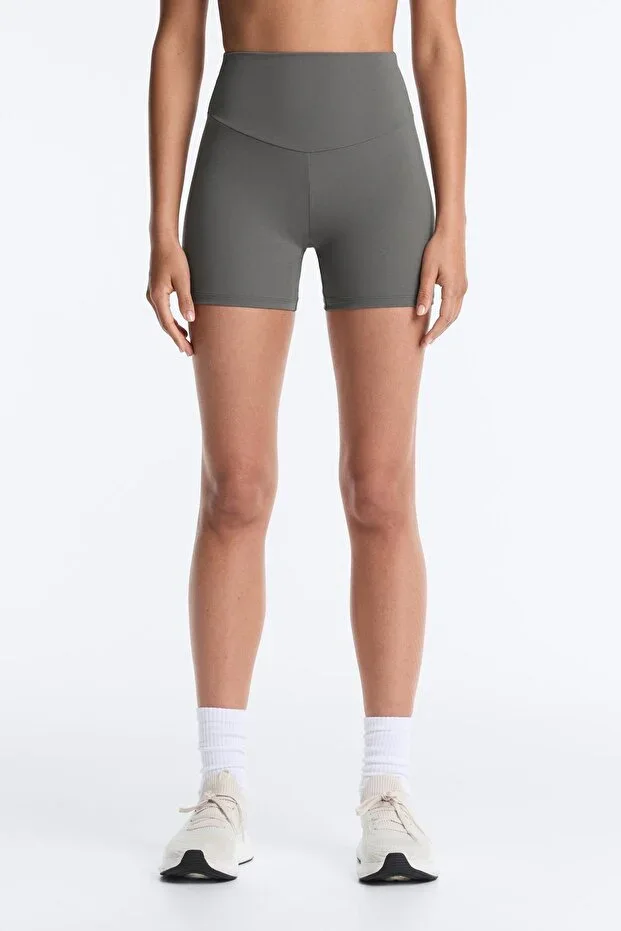 Oysho High rise Comfortlux 10 cm hot pant