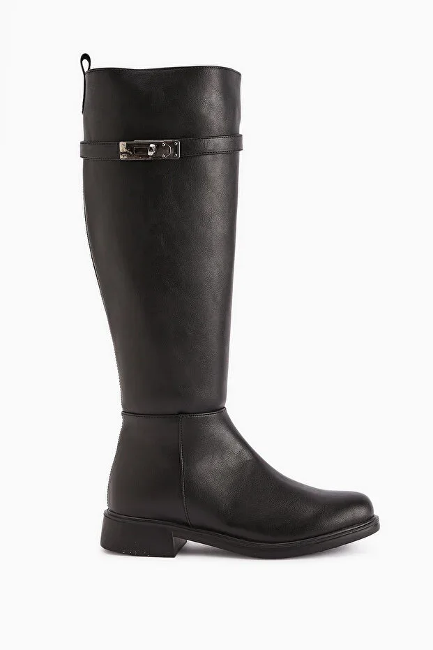 Kanako Black Zippered Short Heeled Women's Boot