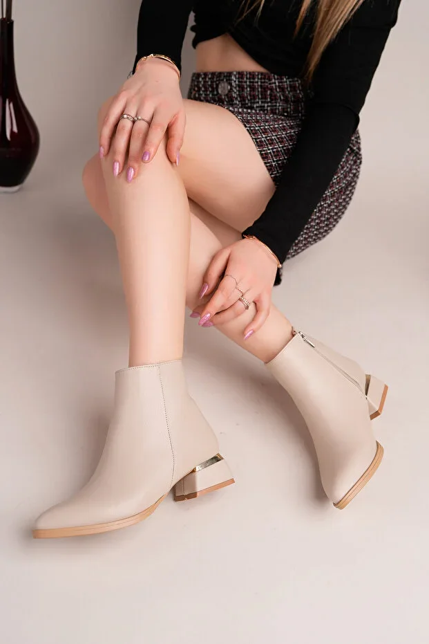 501 Women's Beige Plain Daily Boot Stylish and Comfortable Gold Detailed