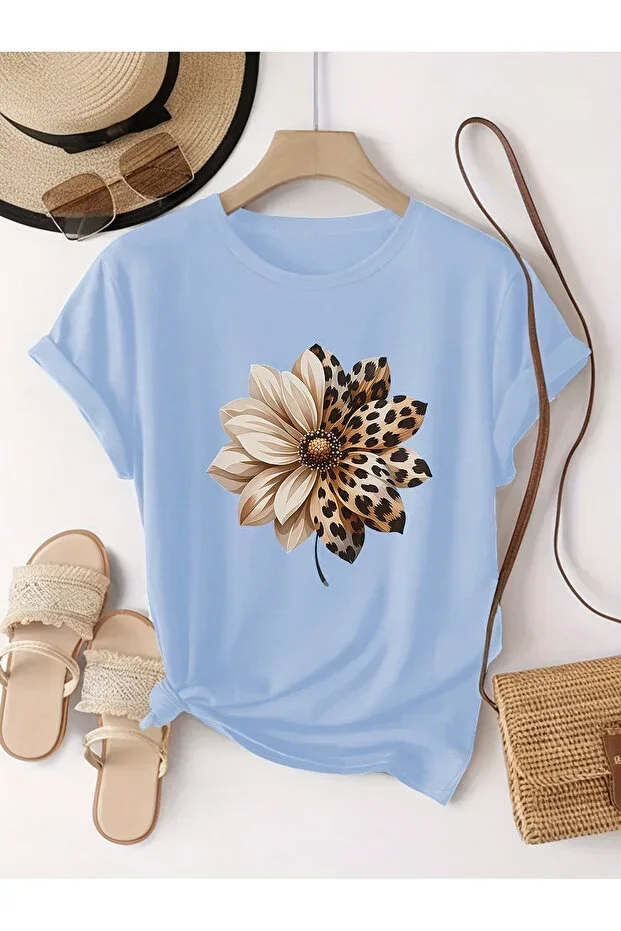 Unisex Leopard Print Daisy Print Design T-shirt