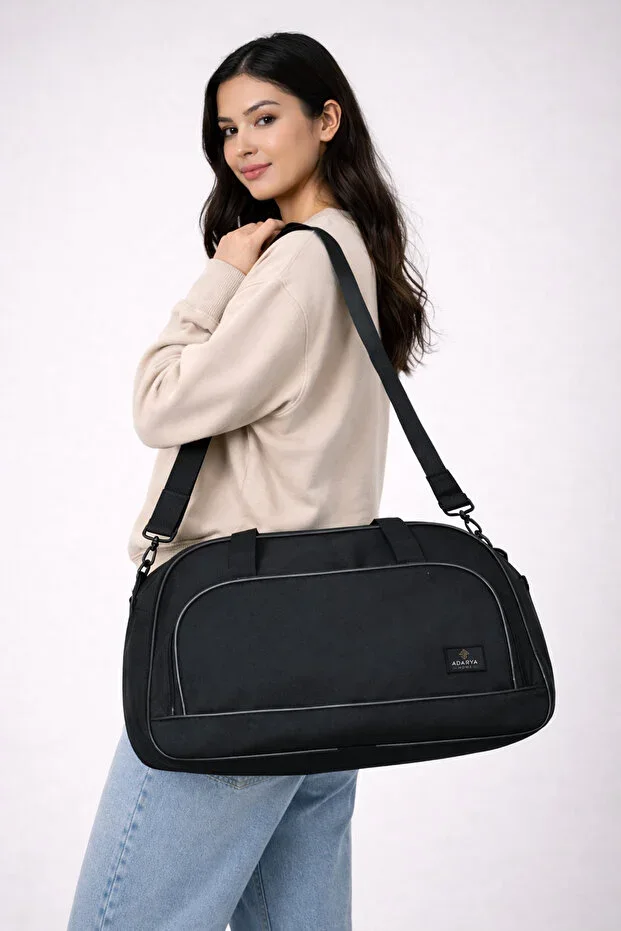 Medium Size Sports Travel Fitness Bag for Women and Men