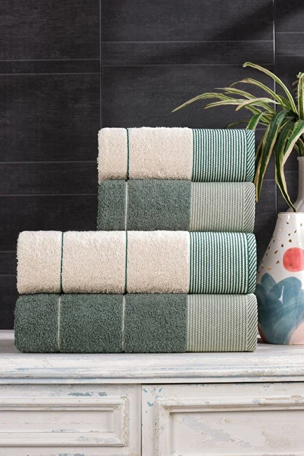Afilli 4-Piece Bathroom Towel Set