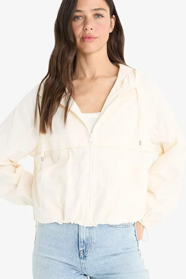 Water Repellent Hooded Zip-Up Crop Raincoat E8546AX25AU