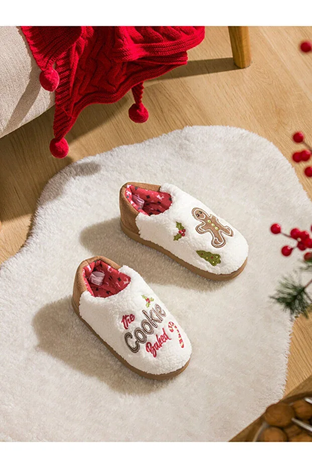 LCW STEPS Christmas Themed Plush Women's Slippers