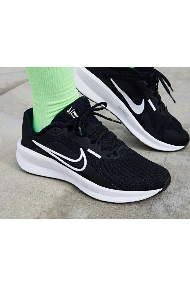 Sports Shoes DOWNSHIFTER 13 Unisex Sports Shoes Sneaker NARROW FIT