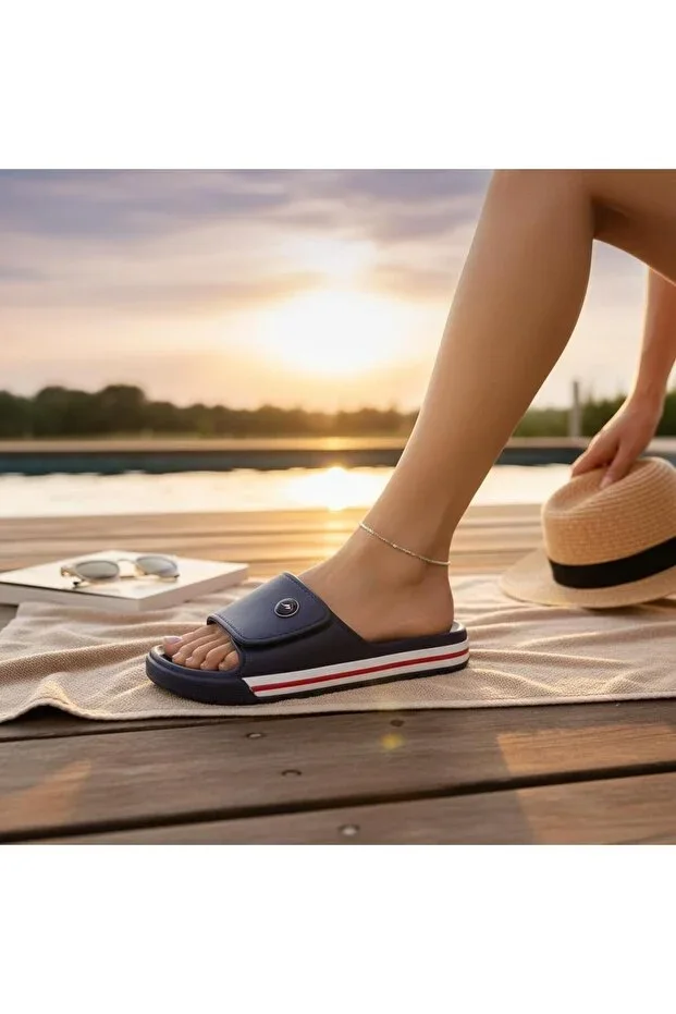 Men's Slippers Lightweight Flexible Wide Non-slip Sole Casual Bathroom Beach Outdoor Comfortable Summer Slippers