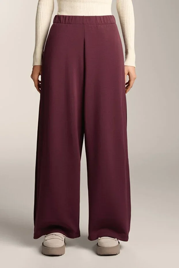 Oysho Cocoon Trousers with Side Pleats and Modal