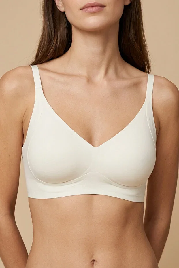 Non-wired Seamless Laser Cut Padded Bra CC416 Ecru
