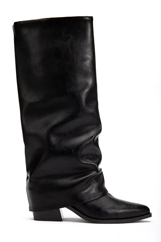 Black Matte Leather Pointed Toe Flat Boot
