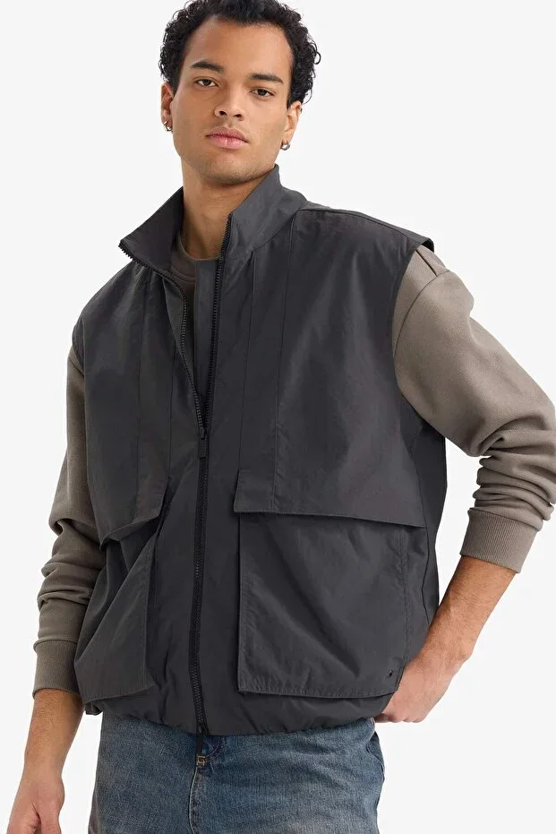 Regular Fit Vest F8605AX26SP