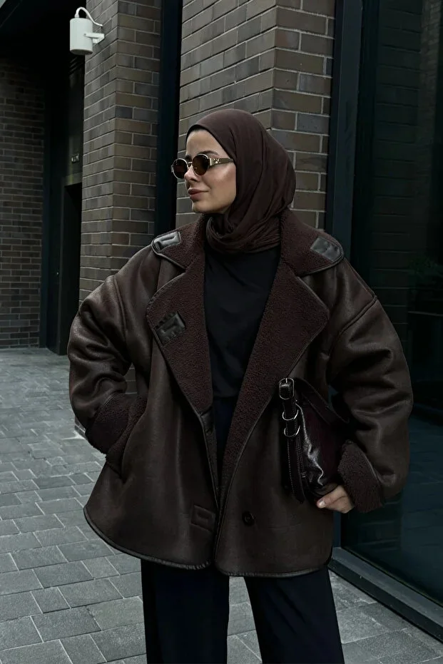 NET OF NOT Else Bitter Coffee Textured Suede Interior Plush Oversize Zr Model Coat Jacket