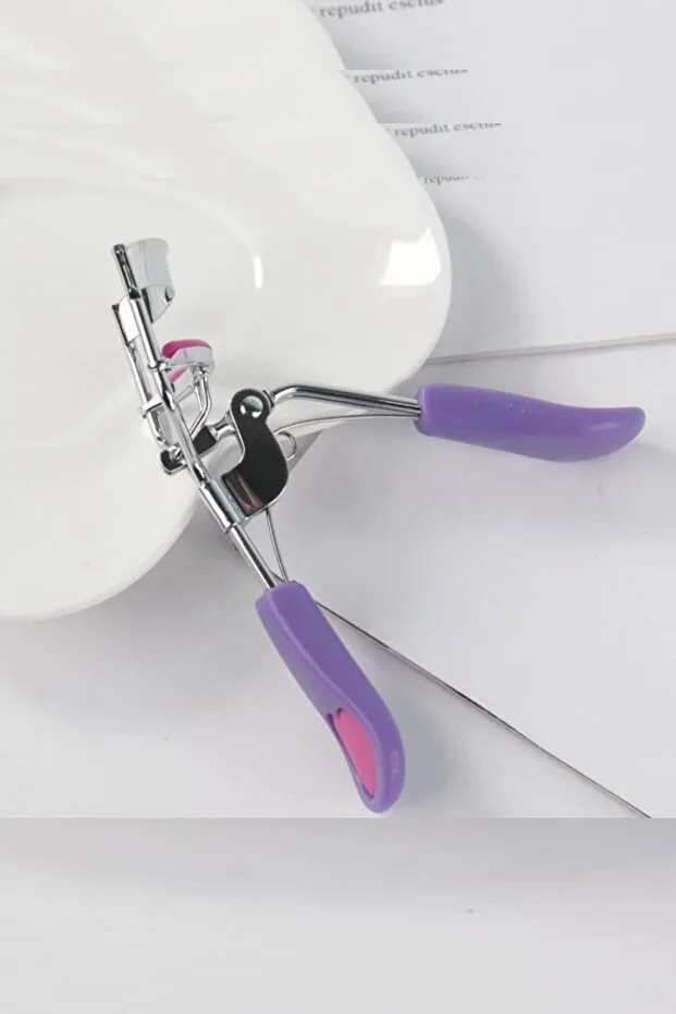 Portable Eyelash Curler Eyelash Curling Eyelash Lifting (With Replacement Tip) 3 Times More Effective