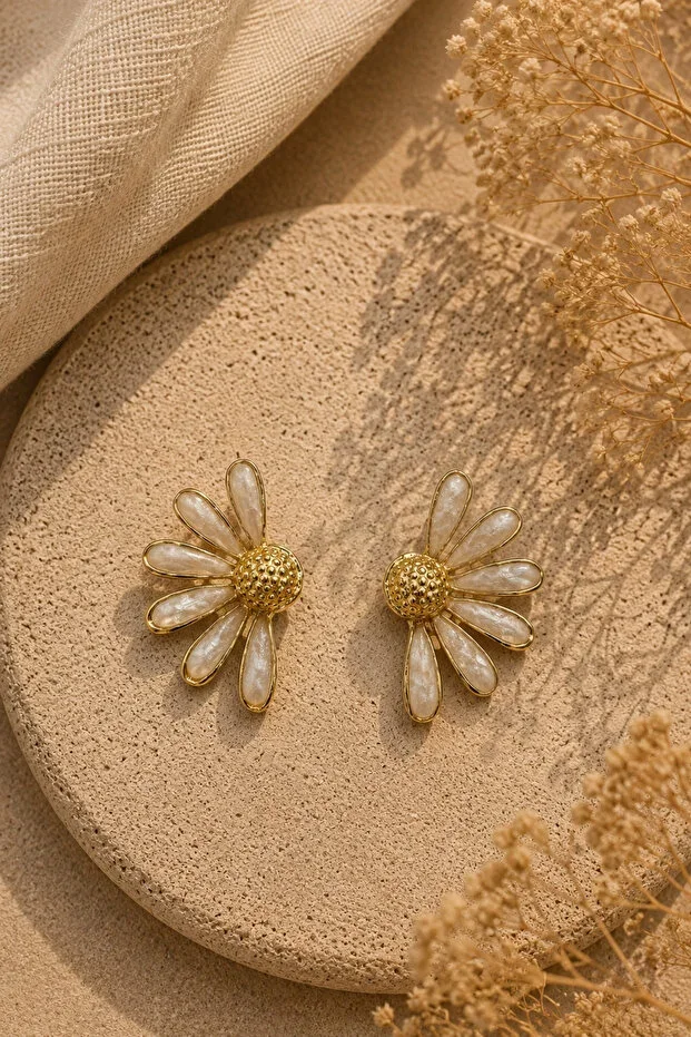 Women's Daisy Yellow Enamel Daisy Steel Stud Earring