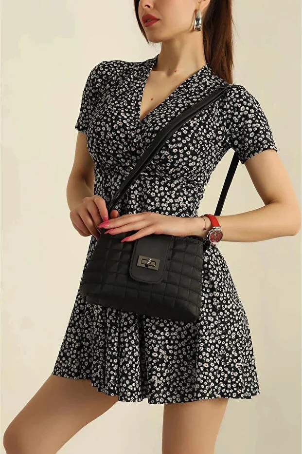 Quilted Pattern Medium Size Adjustable Strap Trend Women's Crossbody Bag