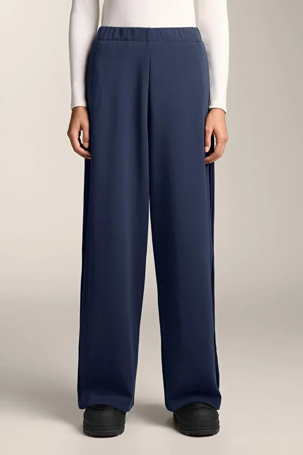 Oysho Cocoon Trousers with Side Pleats and Modal