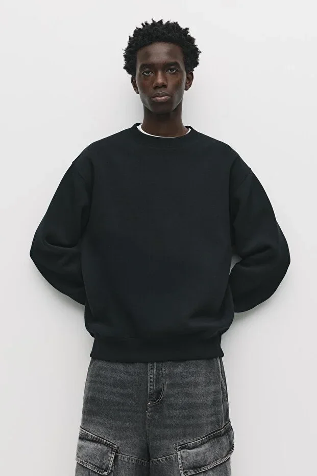 Basic crew neck sweatshirt