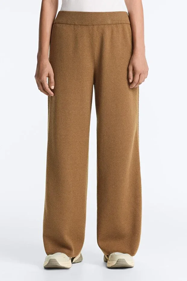 Oysho Straight-leg trousers with knitted detail on the hem