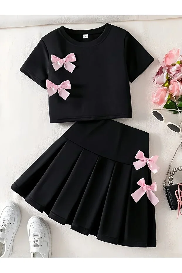 Butterfly Detailed Girl's 2-Piece T-shirt Pleated Skirt Set