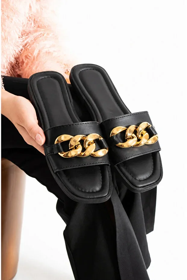 Black Women's Slipper with Chain