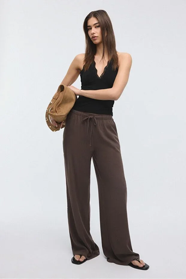 Stradivarius Linen-look relaxed trousers