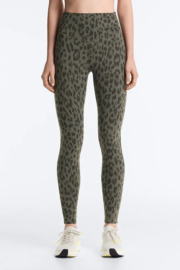 Oysho Evermove high-waisted leopard print ankle leggings