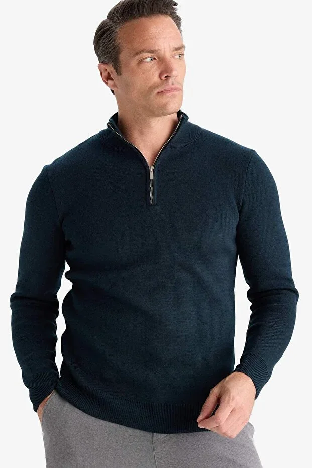 Standard Fit Stand-Up Collar Zip-Up Basic Knit Sweater A5184AX23WN